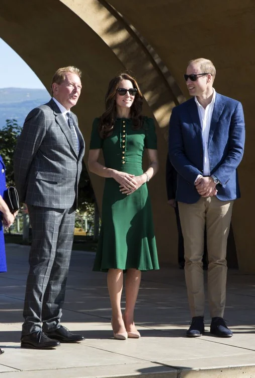 Rochia verde D&G (2.300 euro) a făcut senzație