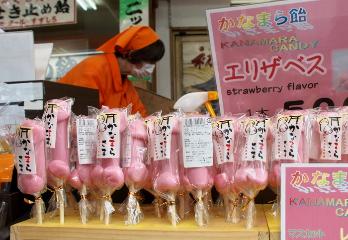 Dulciuri în forma organului genital masculin au fost vândute în magazine (Foto: Profimedia)