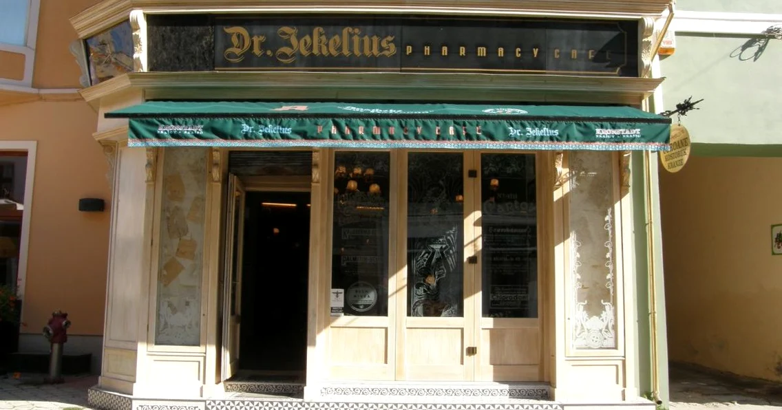 Cafeneaua farmacie