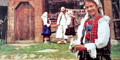 Maramureș in anii '80. Fotografii: Sandu Mendrea, Album Maramureș, Editura Sport - Turism, 1982 ( (12) jpg