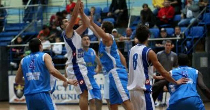 CSU Braşov va încerca imposibilul la Cluj Napoca