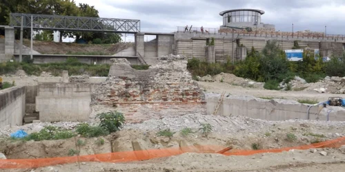 Piciorul Podului lui Traian de la Severin FOTO Alexandra Georgescu 