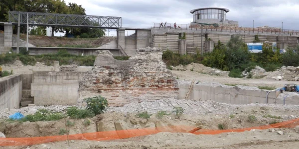 Piciorul Podului lui Traian de la Severin FOTO Alexandra Georgescu 