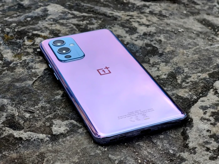 OnePlus 9  FOTO Adrian Pogîngeanu