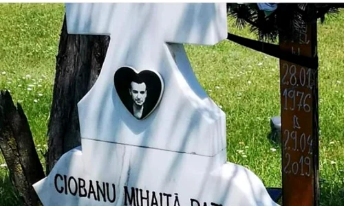 Piatra funerară a fost ridicată la locul accidentului jpeg