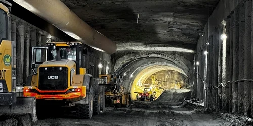 Șantierul Autostrăzii cu tuneluri Lugoj Deva  Foto DRDP Timișoara (27) jpg