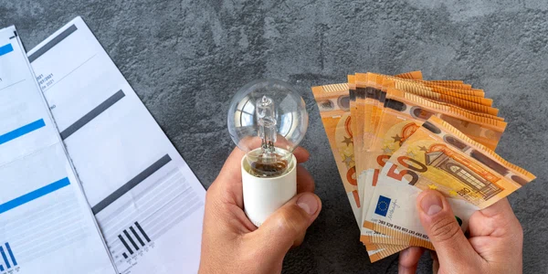 Cost factura electricitate energie FOTO Shutterstock jpg