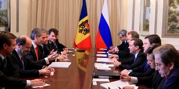 Iurie Leanca a discutat cu Dmitri Medvedev la o reuniune CSI