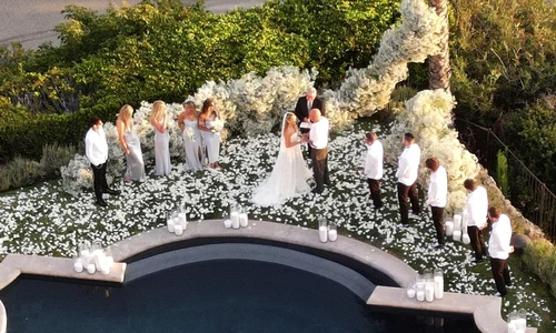 Mama lui Miley Cyrus, Tish, și starul din „Prison Break”, Dominic Purcell, s au căsătorit la Malibu, Profimedia (5) jpg