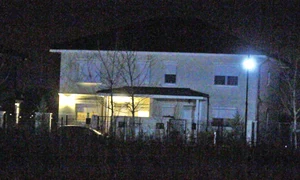 O astfel de vilă costă  circa 125 000 de euro,  iar chiria poate ajunge  la 1 000 de euro jpeg