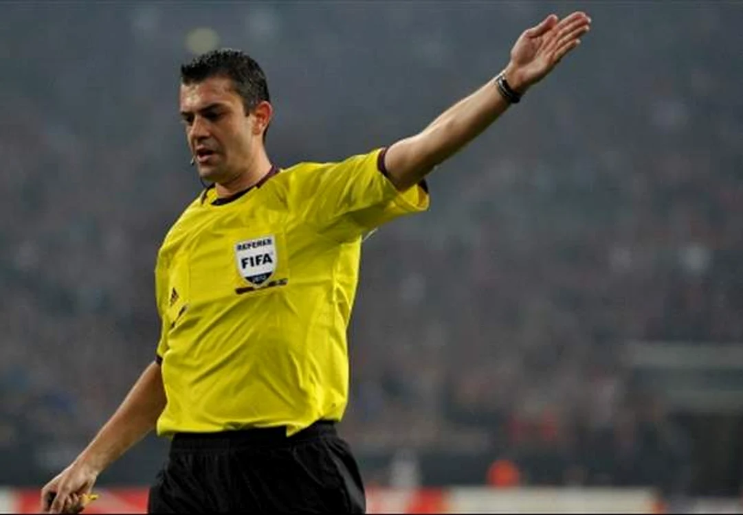 
    Viktor Kassai  