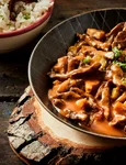 Tocanita de ciuperci cu carne de vita Sursa foto shutterstock 558816517 jpg