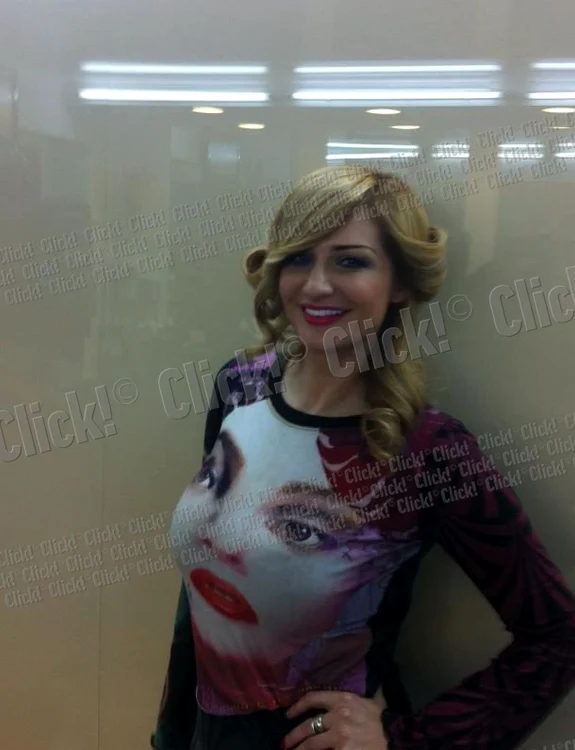 
    Iulia Jianu  
