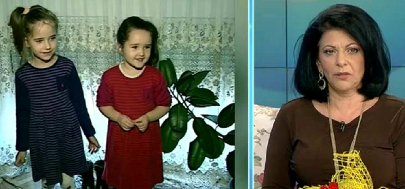 Elena Cârstea (dreapta) şi cele două fiice sale sale, Sanda (prima din stânga) şi Adriana (a doua din stânga), pe vremea când erau micuţe 
