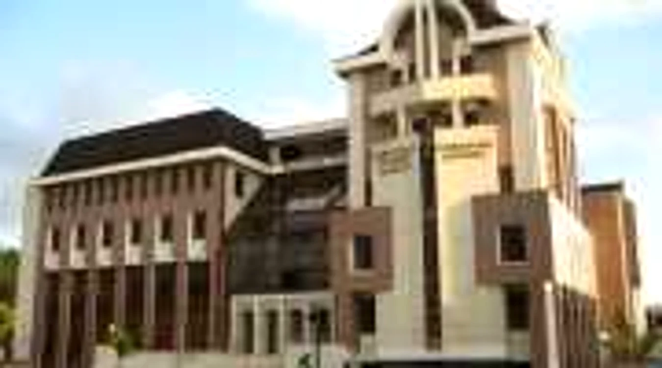  Judecătorii Tribunalului Bistriţa vor decide dacă fostul poliţist s-a comportat sau nu abuziv