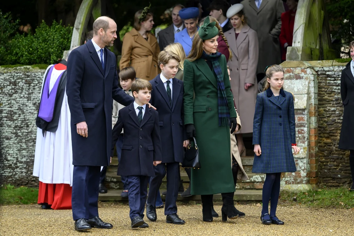 Kate Middleton, Prințul William și copiii George, Charlotte și Louis