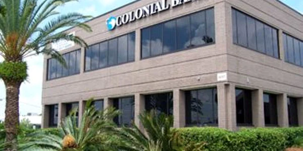 Numărul falimentelor bancare în SUA depăşeşte 100