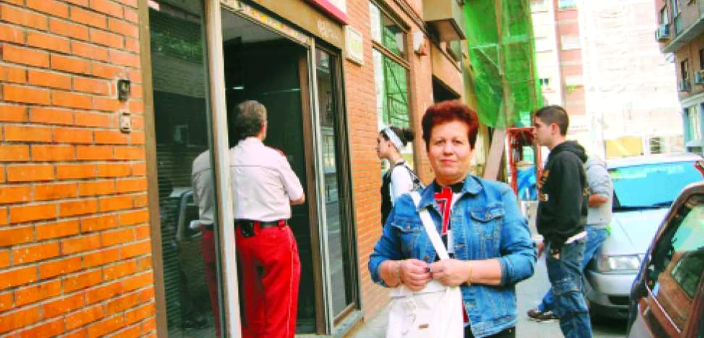 Din şase în şase luni, Maria Băltăreţu este chemată la Oficiul Forţelor de Muncă pentru a reînnoi solicitarea pentru un serviciu
