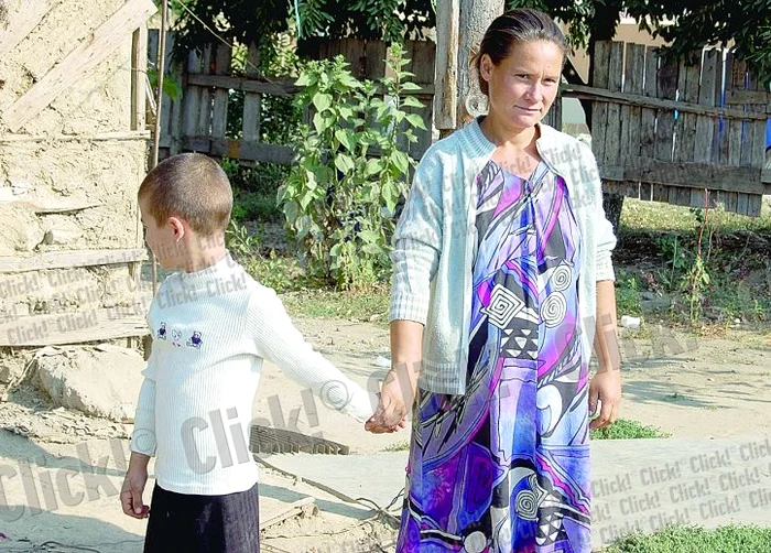 Ionica şi fiul ei agresat, Constantin