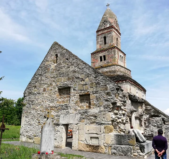 Biserica Densus. FOTO Facebook Nelutu Buzdug