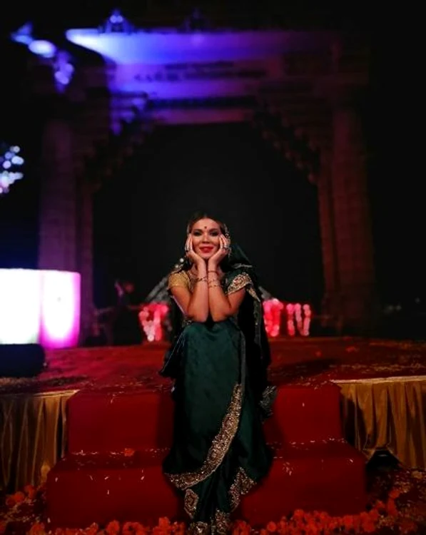 1 gina pistol sari jpg jpeg