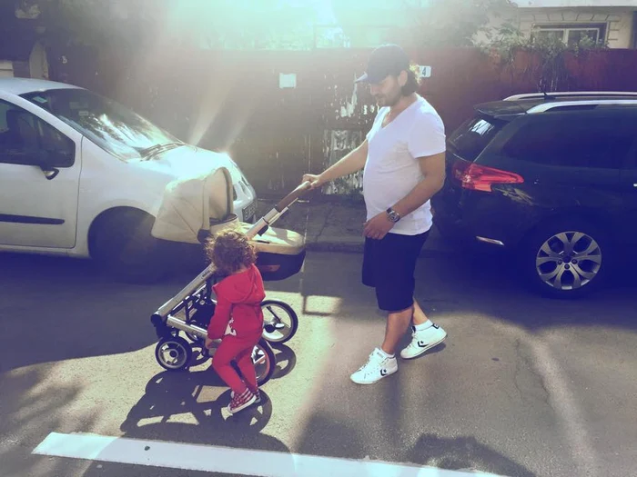 Florin, surprins la prima plimbare în formula de patru