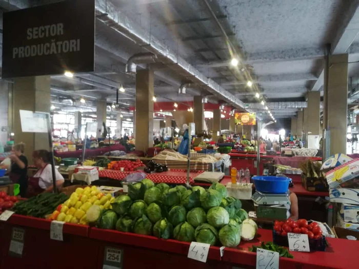 Vremurile când bucureștenii luau cu asalt Piața Obor au apus 