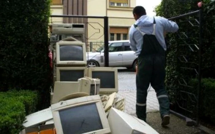 Obiectele voluminoase sunt preluate direct de la domiciliu. FOTOArhivă.