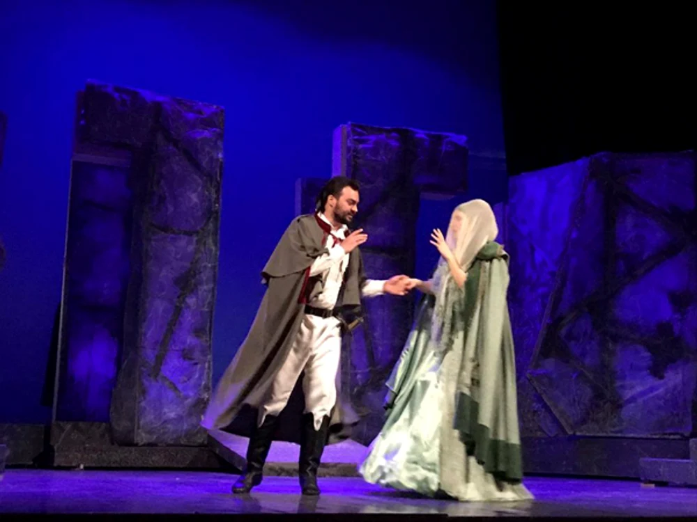 in bal mascat la opera din brasov cu soprana cristina radu jpg jpeg