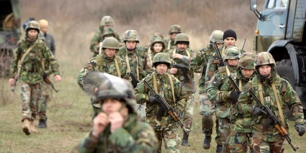 militari moldoveni