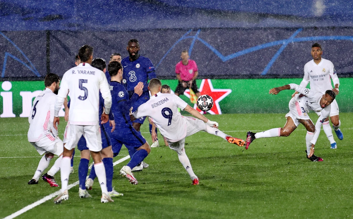 
    Karim Benzema a înscris cu un șut din voleFoto: Guliver / GettyImages  