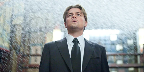 Leonardo DiCaprio în „Începutul/ Inception” Sursa foto Warner TV