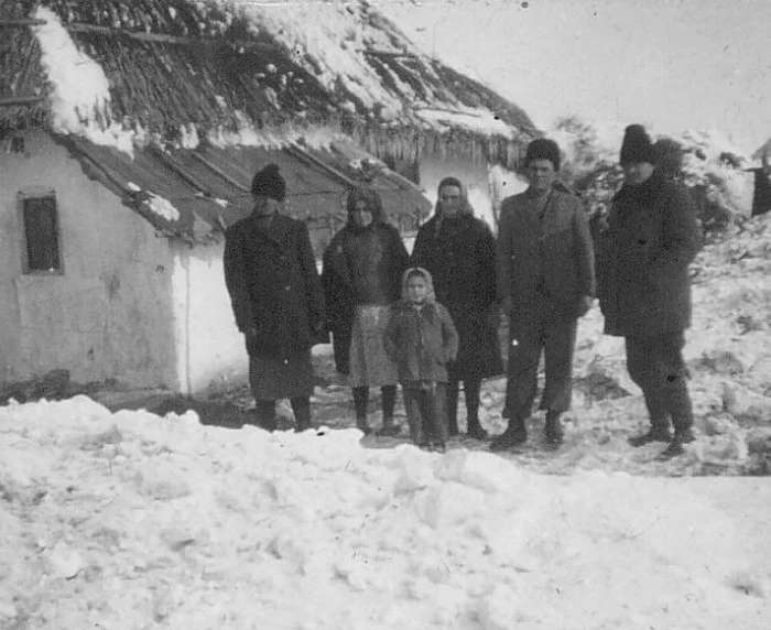 Deportaţii din Banat au fost obligaţi să suporte frigul şi foame FOTO: arhivă slobozia.adevarul.ro