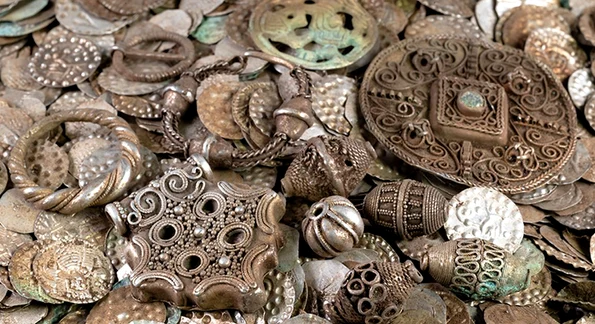 Un tezaur format din 20.000 de monede, descoperit în Suedia (© Länsstyrelsen Stockholm)