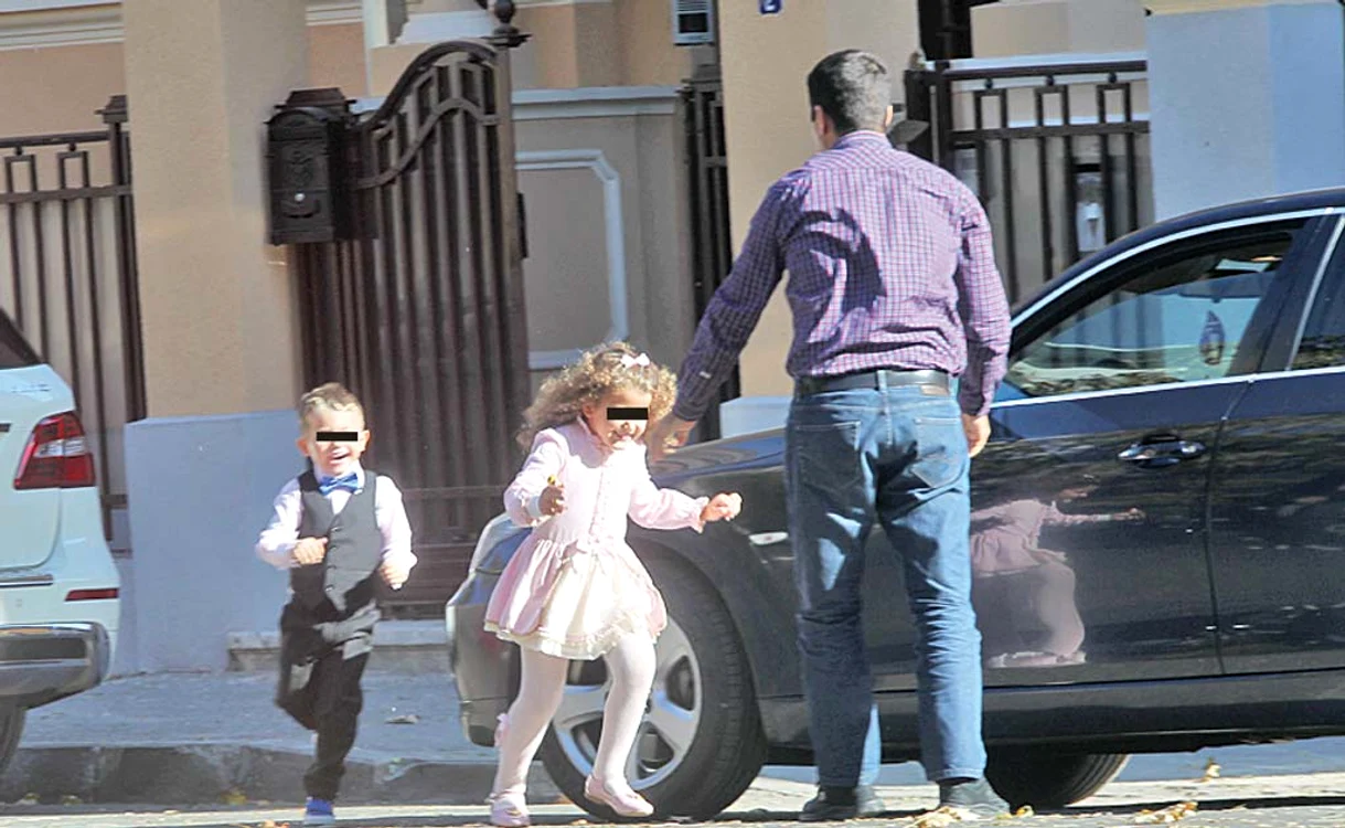 Traian junior şi Sofia Anais arată ca doi prinţişori