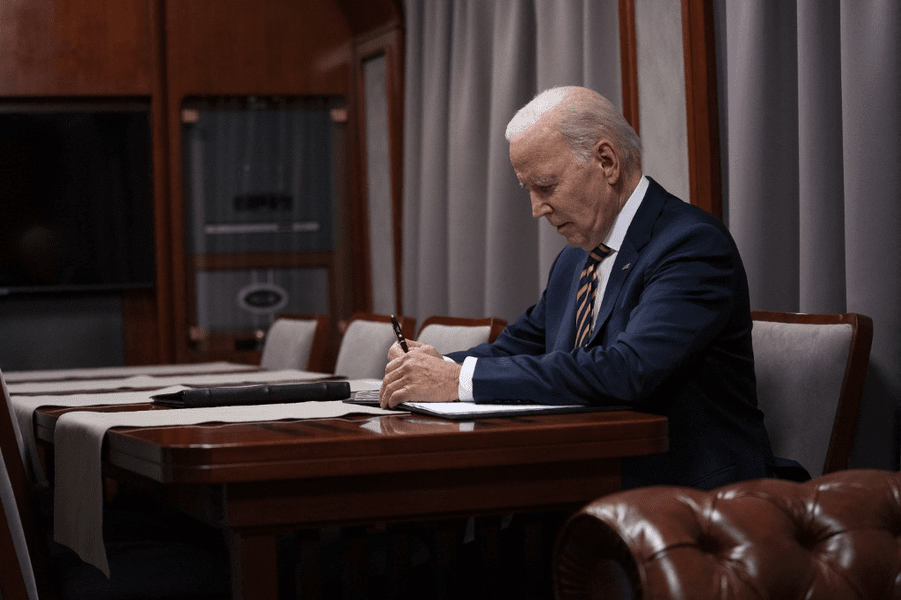 Biden îi critică pe republicanii care caută să ''minimalizeze'' asaltul asupra Capitoliului