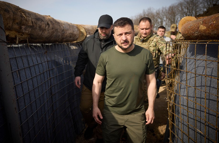 Cota de încredere a lui Volodimir Zelenski este de 57%, nu de 4% cum susţine Donald Trump. Ce arată un sondaj realizat în Ucraina