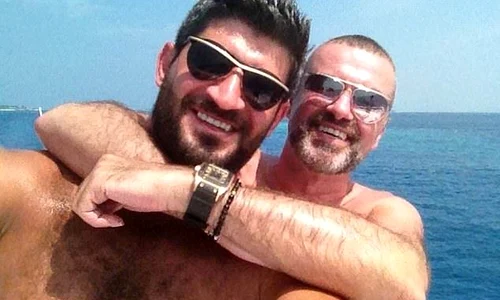 1 17950872 0 fadi pictured with george michael was believed to be sleeping ro a 3 1585211556935 jpg jpeg