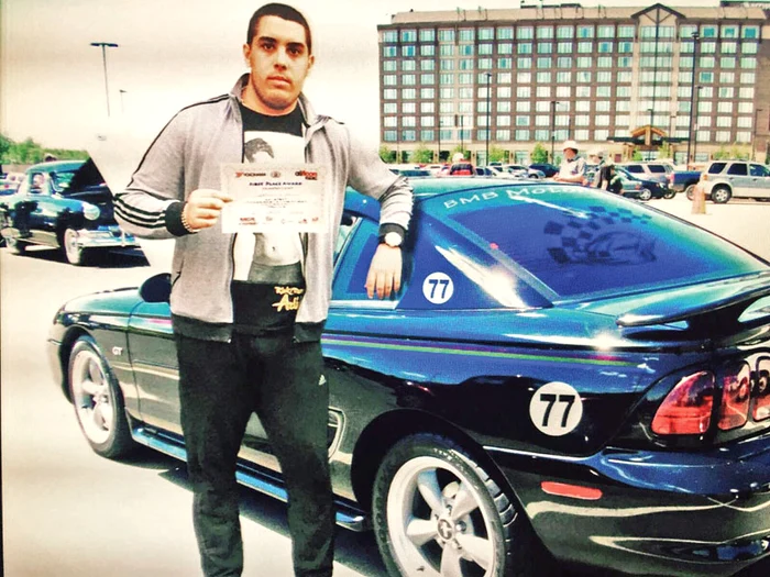 Noul şofer al lui Iri are o pasiune pentru maşinile de curse