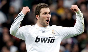 Higuain se luptă cu Messi pentru titlul de golgheter în Primera Division