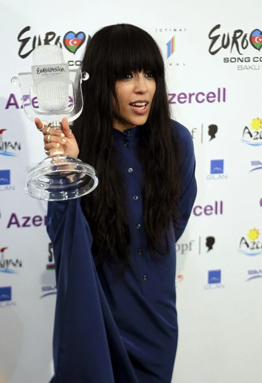 Loreen și-a sărutat mama chiar pe buze. (Foto: Reuters)