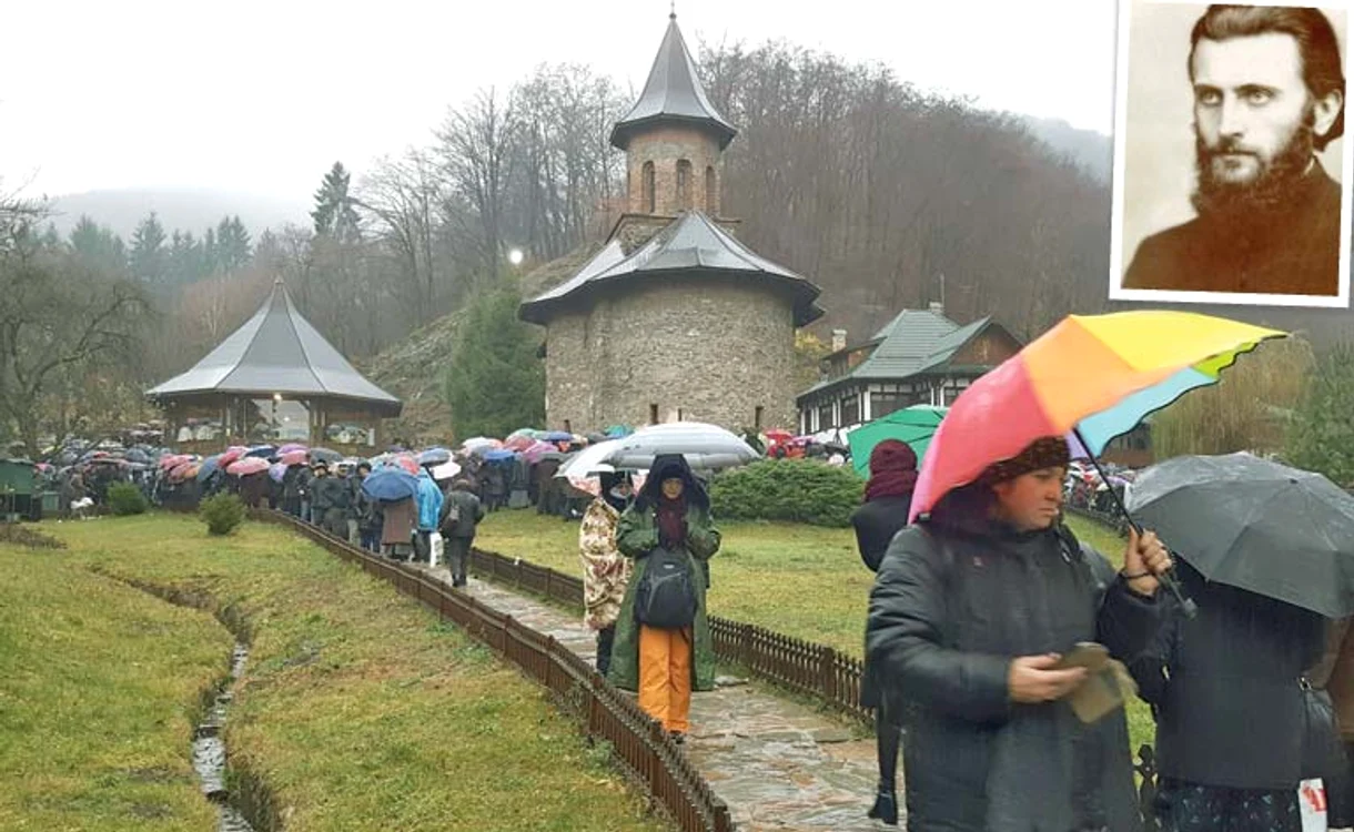 
    Credincioşii s-au rugat la mănăstirea din Ţara HaţeguluiFoto: adevarul.ro  
