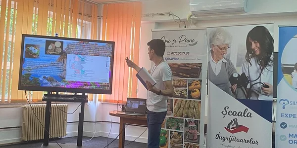 Prezentare produs, la Facultatea de Știința și Ingineria Alimentelor din Galați. FOTO Facebook