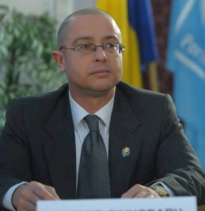 Tudor Ciuhodaru spune că luăm medicamente ca pe bomboane