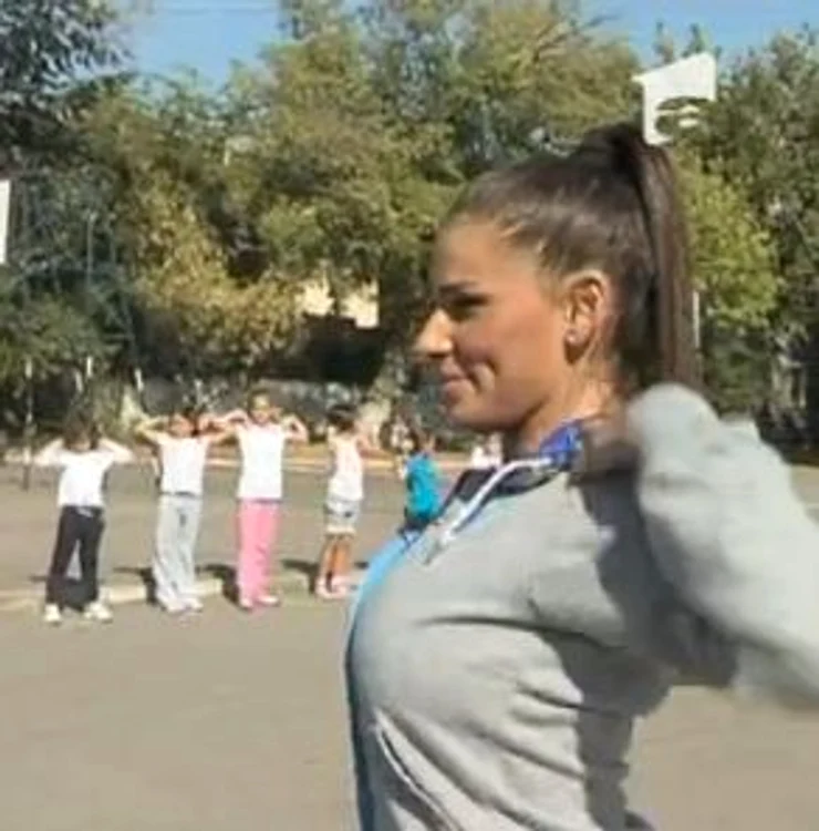 Roxana Vancea e profesoară de sport la o şcoală gimnazială din Bucureşti