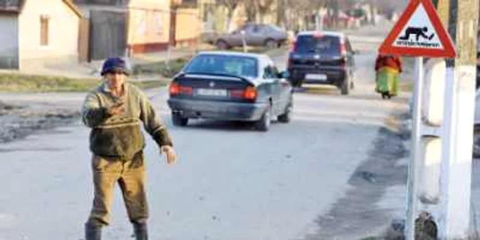 Consumatorii de băuturi alcoolice se simt insultaţi de indicatoarele montate de primăria din Pecica