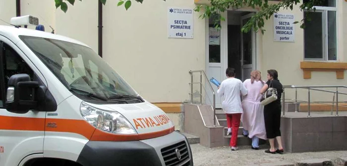 La Psihiatrie, pacienții stau și câte doi în pat