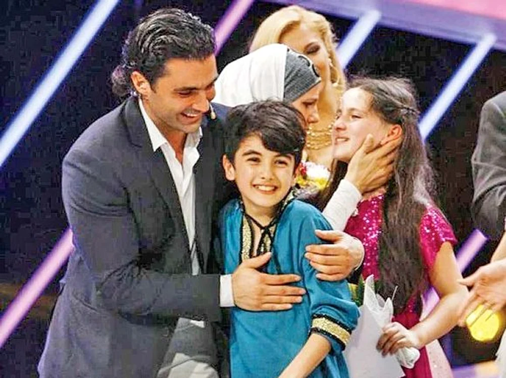 
    2013. A câştigat 20.000 € la ”Next Star”  
