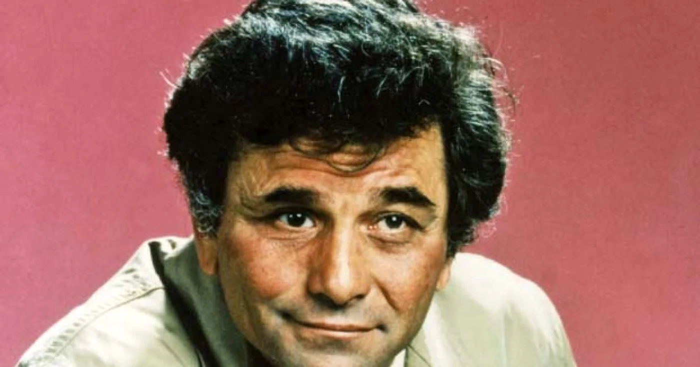 În trenciul detectivului Columbo 