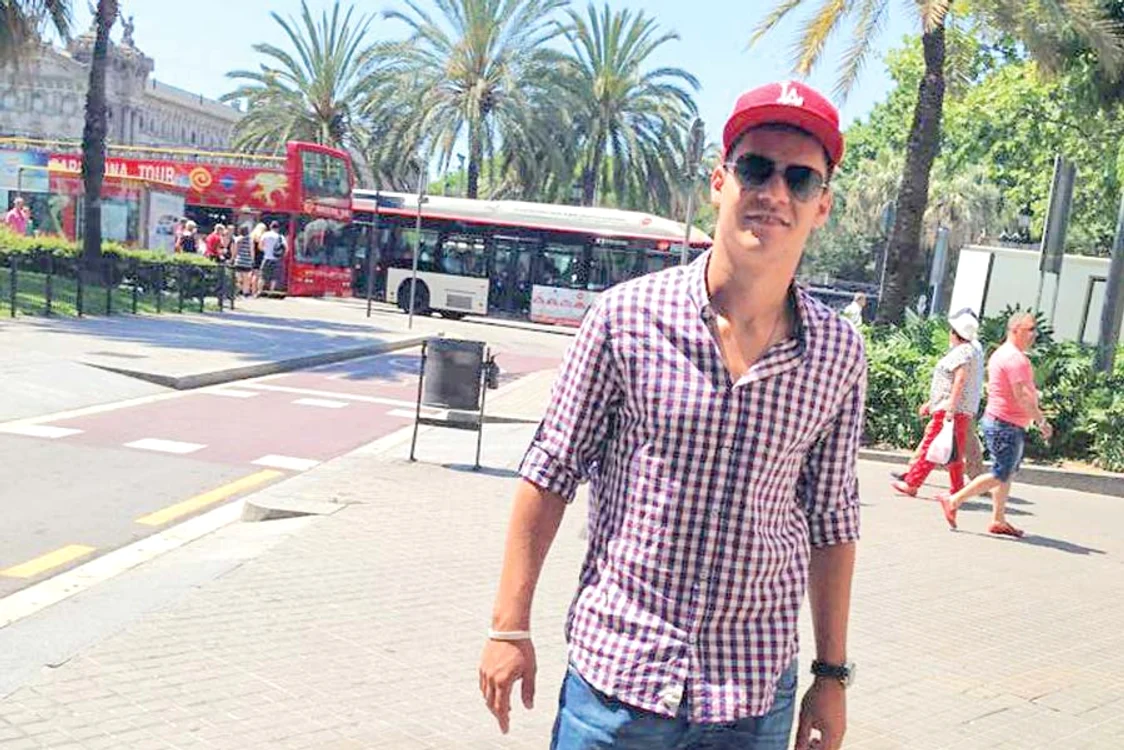 Rapidiştii Niculae Vasile  şi Emil Dică trăiesc de pe  o zi pe alta, fiind neplătiţi  de aproape un an